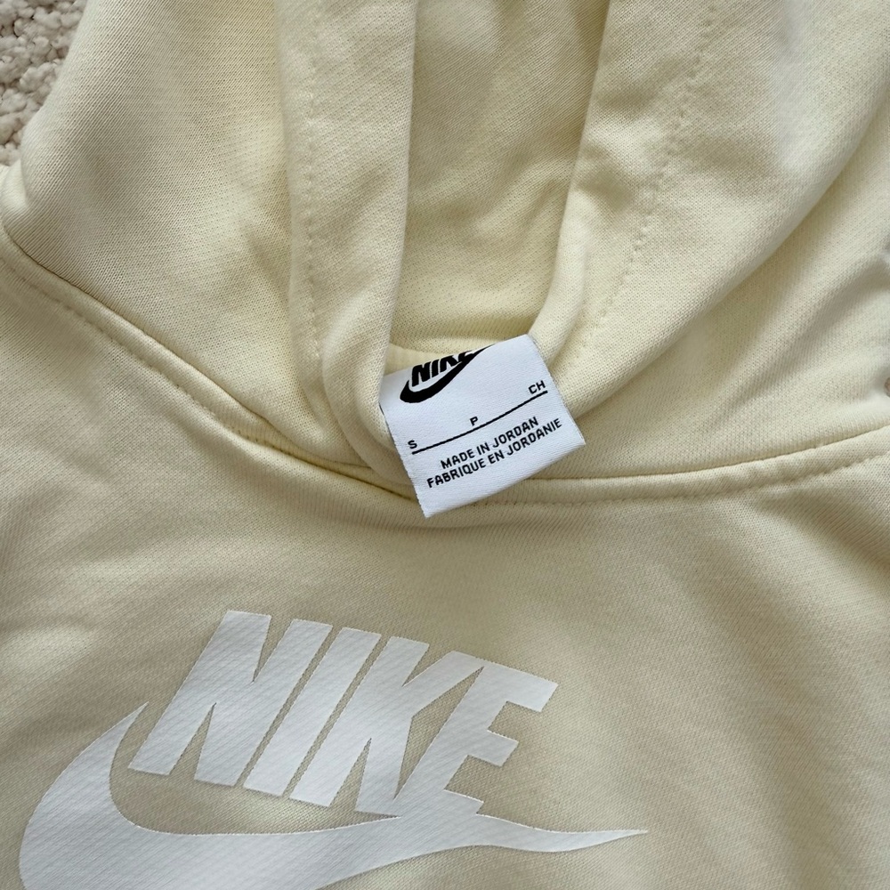Nike Light Yellow Cropped Sweatshirt Girl size S - Picture 2 of 3